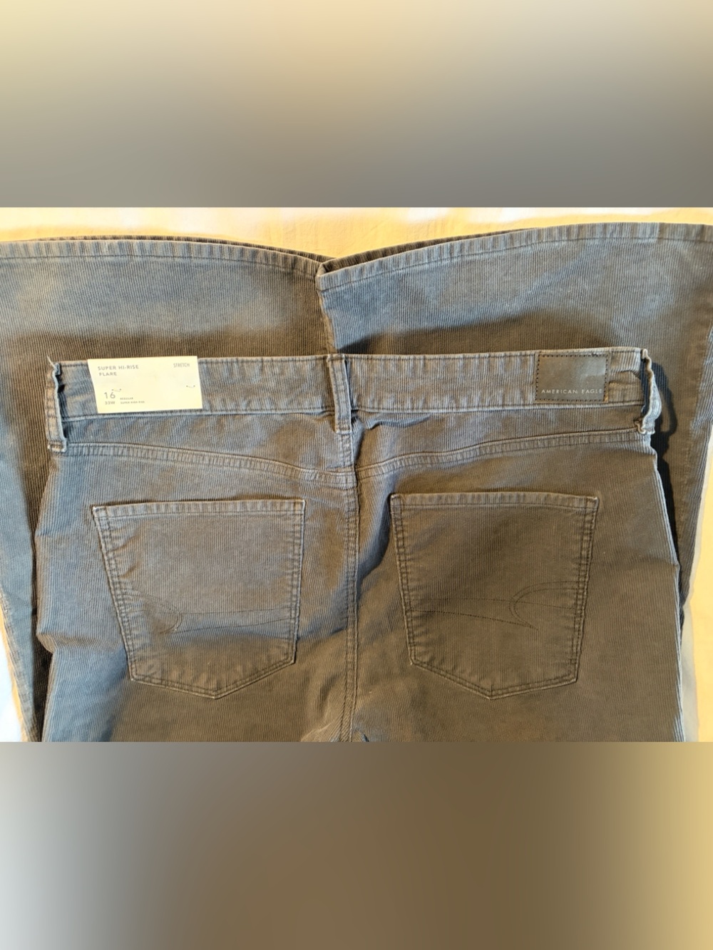 NEW American Eagle Super Hi Rise Flare Exposed Button Fly Gray Corduroy Jeans - Picture 4 of 5